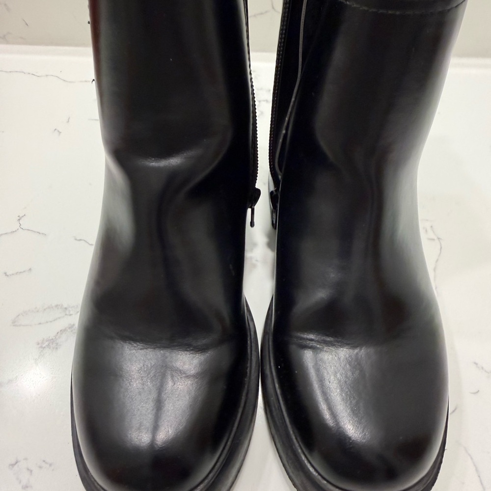 H&M Chelsea Black  Boots
